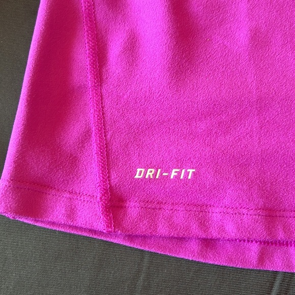 Women’s Nike Dri-Fit, half zip pull over ~ Small - Picture 5 of 6